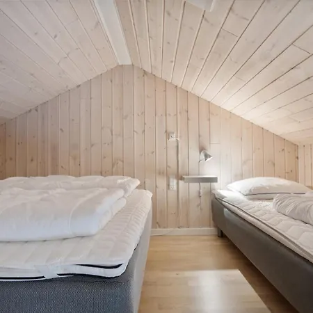 Feriehus Modern Summer House In Pot With Sauna